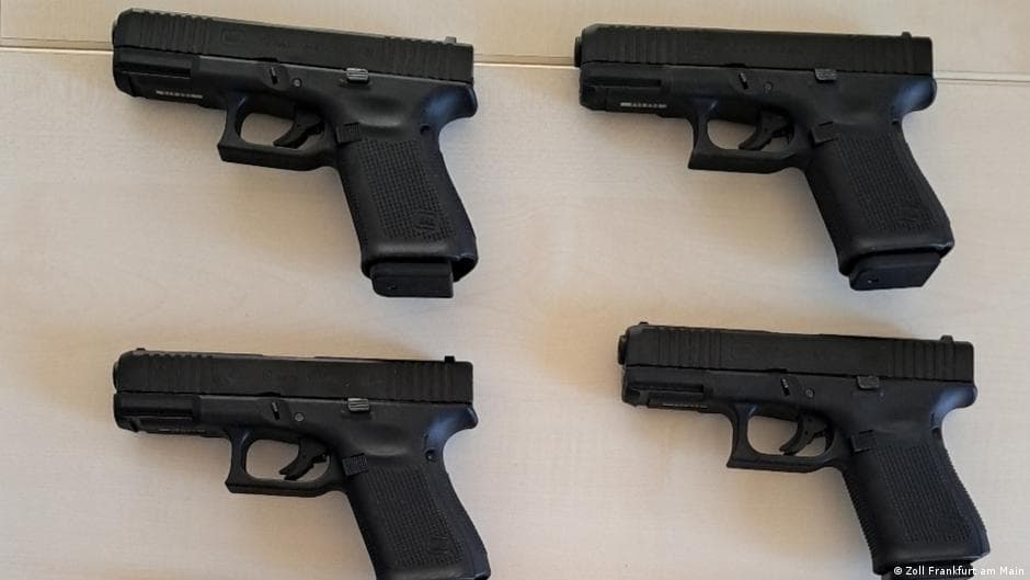 Türkiye'de üretilen sahte Glock tabancalar Almanya'ya akıyor