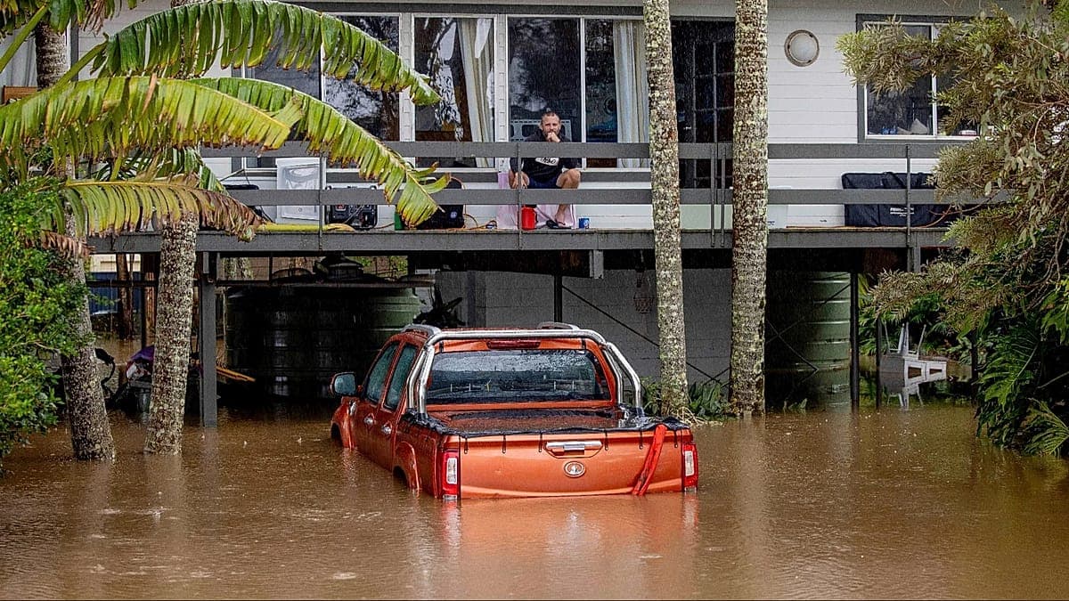 Queensland’de şiddetli yağış ve sel: 14 okul kapandı