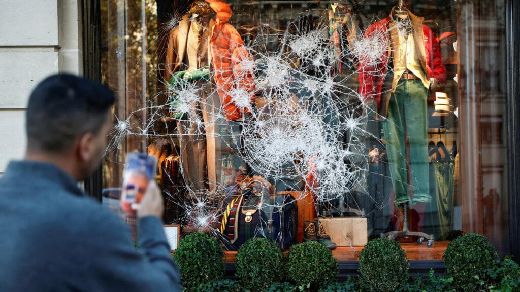 Live: Around 1,500 shops and retailers damaged during French protests, trade group says