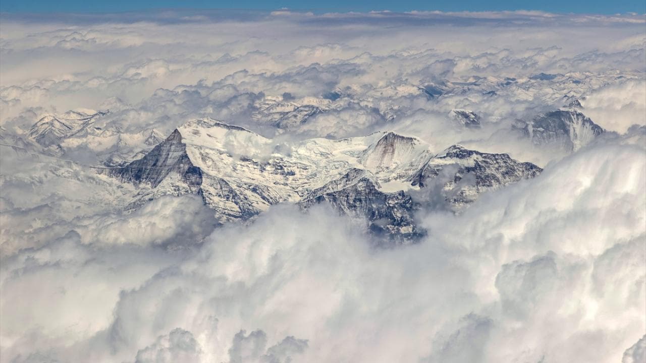 Himalayalar'daki buzulların kütle kaybı son 10 yılda yüzde 65 hızlandı