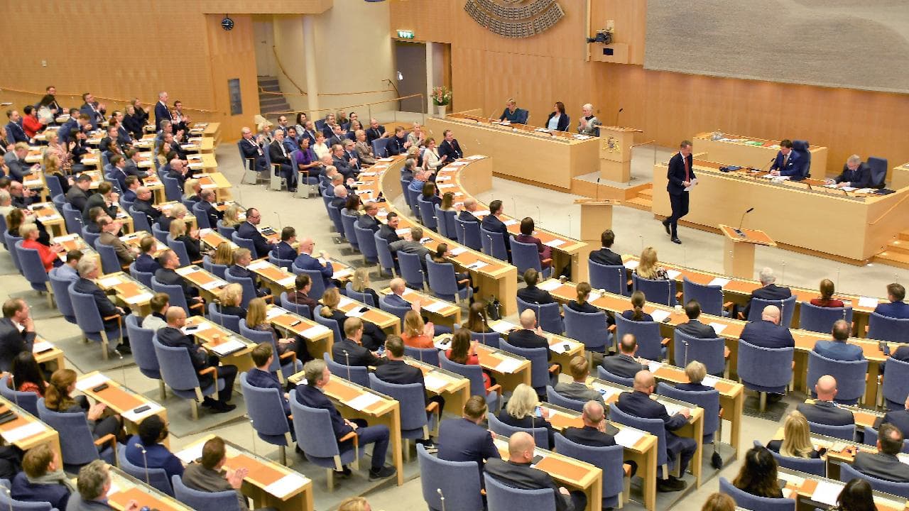 İsveç seçiminde sol blok 3 sandalye farkla önde gidiyor