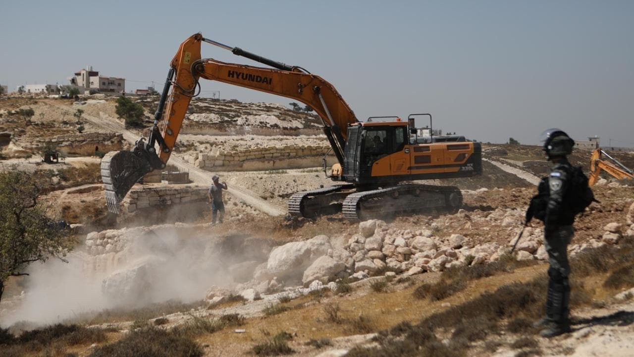 Negev’de 80 Filistinli evinin yıkılması yaklaşık 400 kişiyi evsiz bıraktı